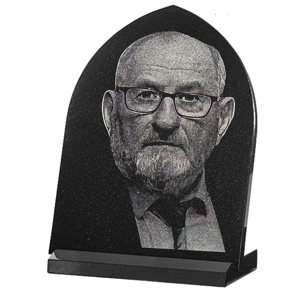 Plaque funéraire ogive
